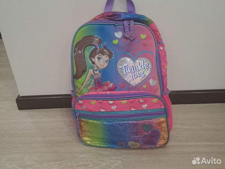 Рюкзак школьный с игрушками