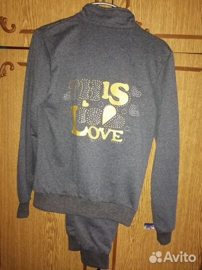 Спортивный костюм женский новый