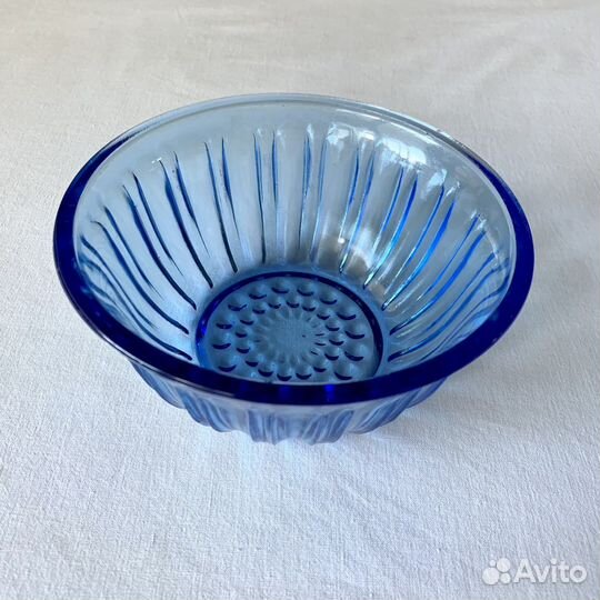 Вазы конфетницы СССР цветное стекло