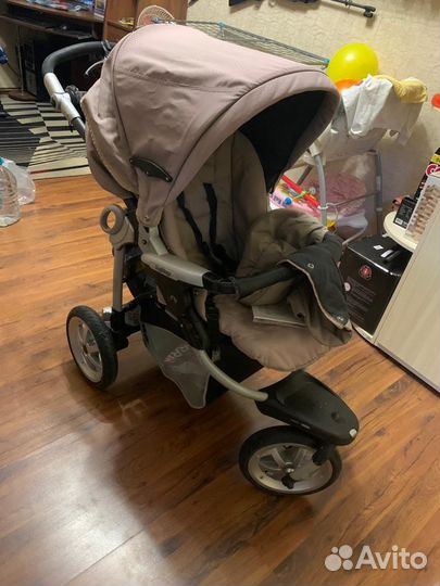 Коляска прогулочная peg perego gt3