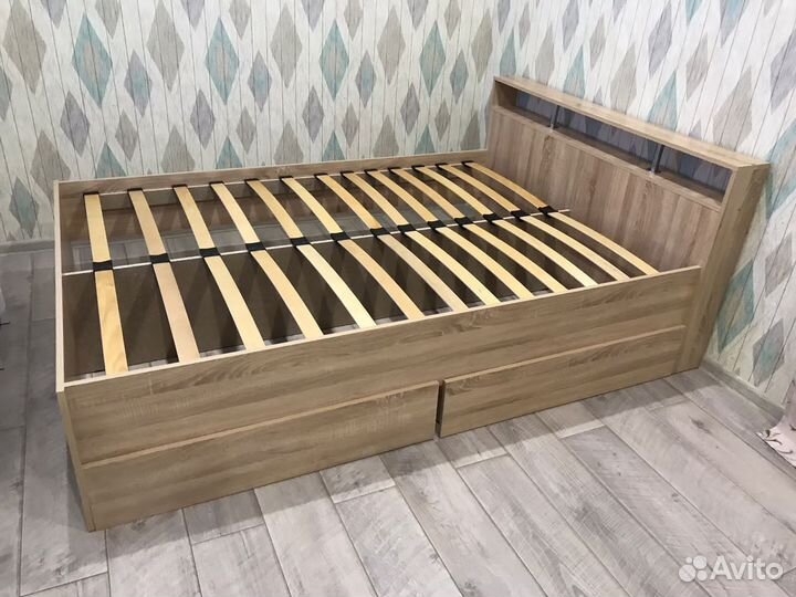 Кровать