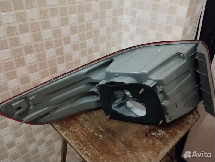 Фонарь задний правый kia rio 3