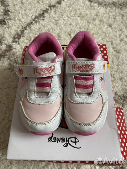 Кроссовки детские