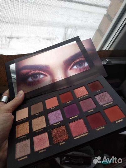 Huda Beauty Desert Dusk