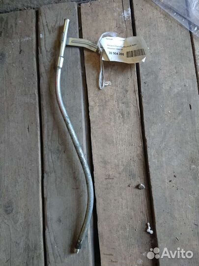 Направляющая для проверки масла в двигателе