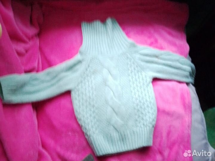 Свитер