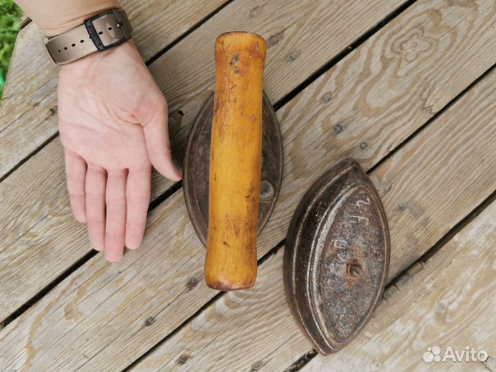 Утюг чугунный старинный