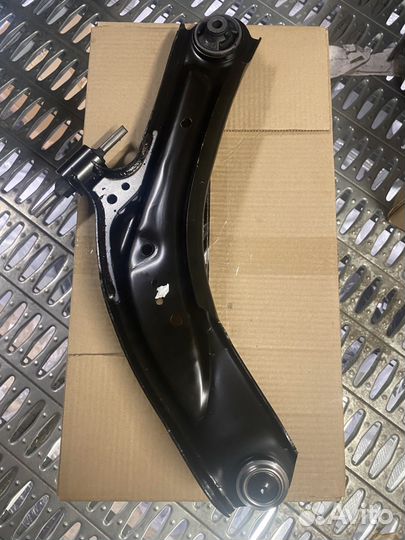 Рычаг передний 545004CL1B