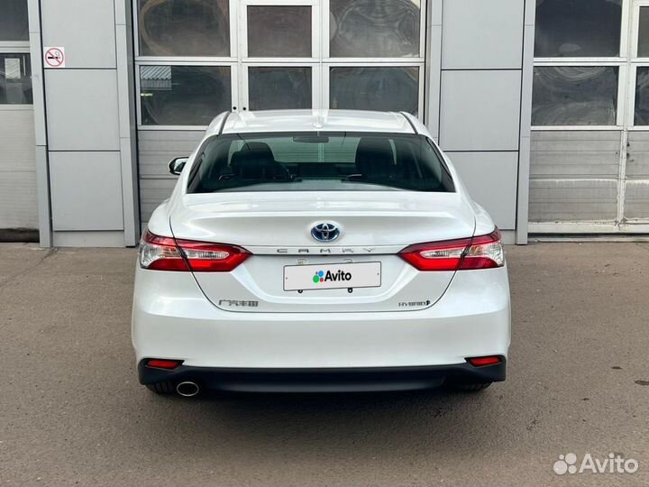 Toyota Camry 2.5 CVT, 2022