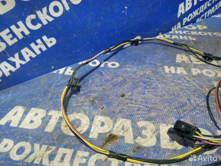 Проводка двери багажника Chevrolet Niva