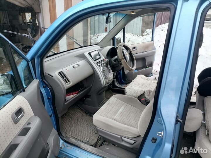 Honda Mobilio 1.5 CVT, 2002, 300 000 км