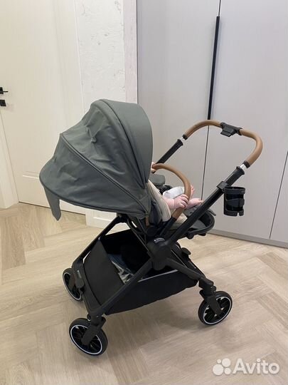 Прогулочная коляска Happy Baby Celine зеленая