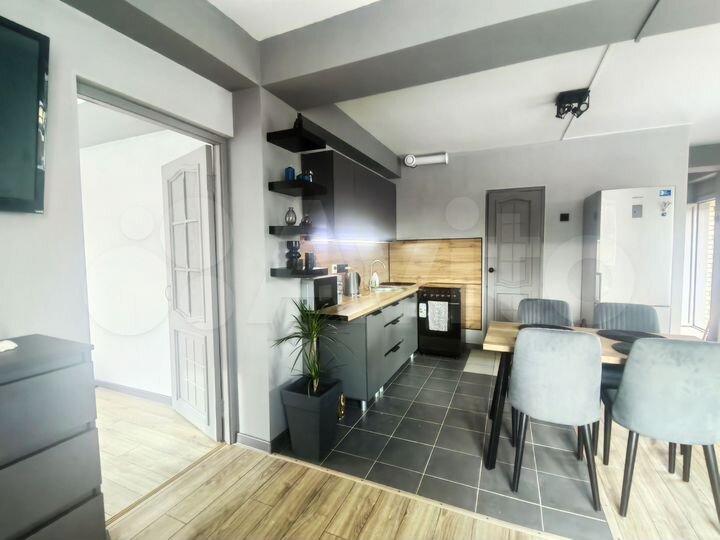 2-к. квартира, 40 м², 2/3 эт.