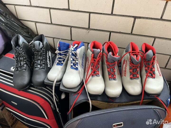 Лыжные ботинки