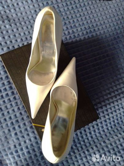 Туфли женские 37 размер новые