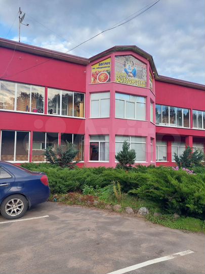 Придорожный гостиничный комплекс, 585 м²