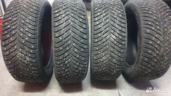 Nokian Tyres Hakkapeliitta 10p 215/55 R17