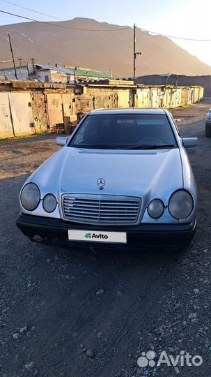 Mercedes-Benz E-класс 2.2 МТ, 1997, 450 000 км