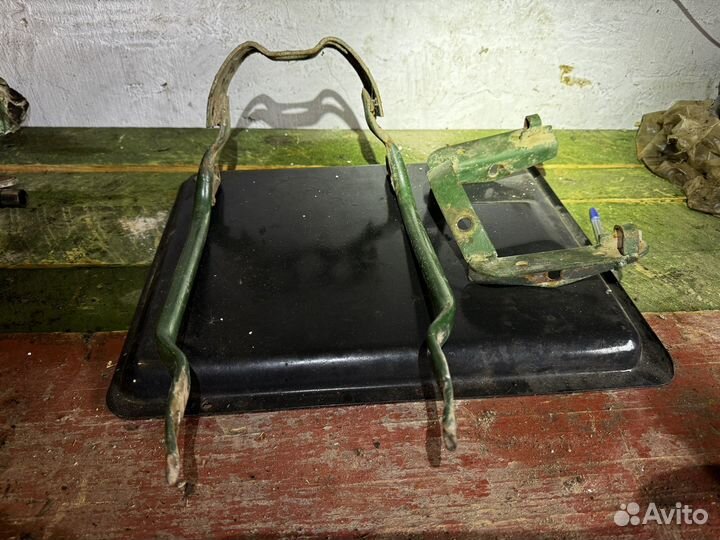 Кронштейн заднего крыла Днепр