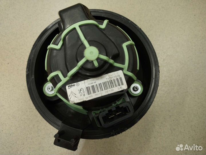 Вентилятор отопителя Peugeot 308