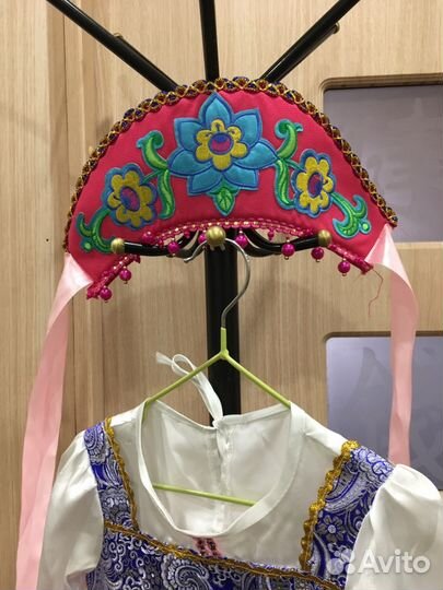 Русские народные костюмы, русский сарафан