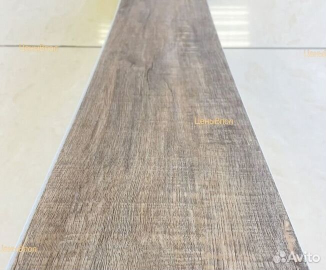 Кварцвиниловая плитка, ламинат spc