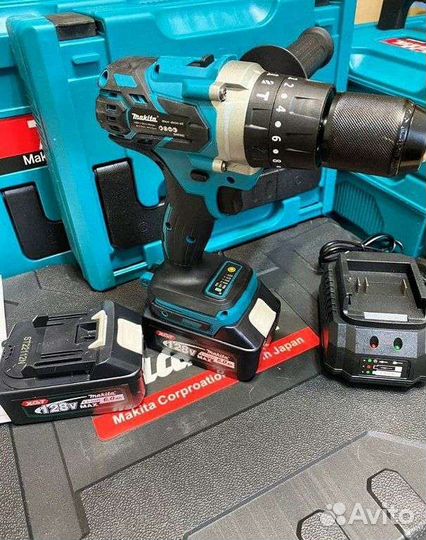 Мощный шуруповёрт Makita для ледобура