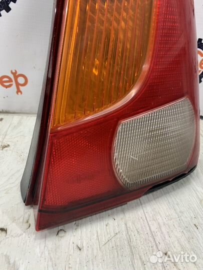 Фонарь задний правый с дефектом Renault Logan 1