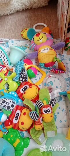 Погремушки игрушки для самых маленьких