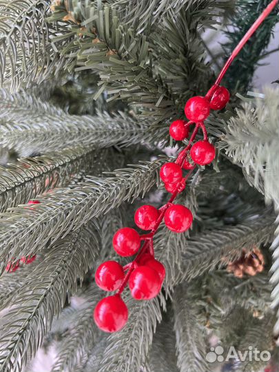 Искусственные елки оптом. Ель Рябинка оптом