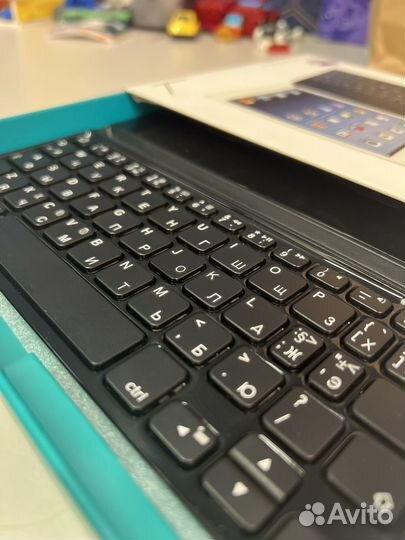 Клавиатура logitech для iPad mini