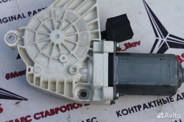 Мотор стеклоподъемника зп и зл w221 Mercedes