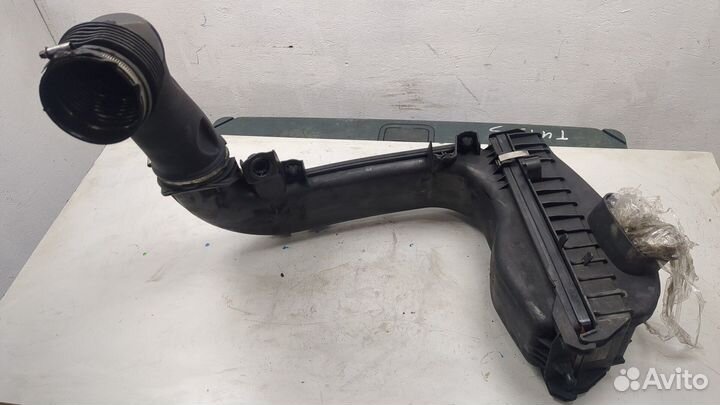 Корпус воздушного фильтра BMW 7 F01, 2012