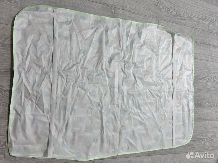 Наматрасник непромокаемый на детскую кроватку