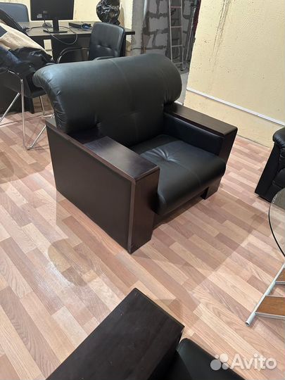 Офисная мебель бу столы тумбы шкафы