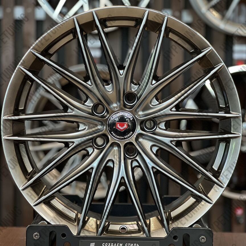 Литые диски Vossen VFS/4 7.5×R17 5×112