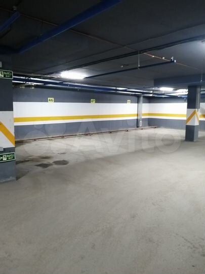 Машиноместо, 13 м²