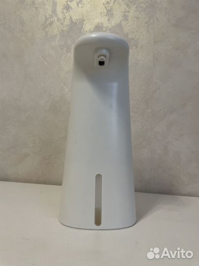 Диспенсер для мыла сенсорный нерабочий