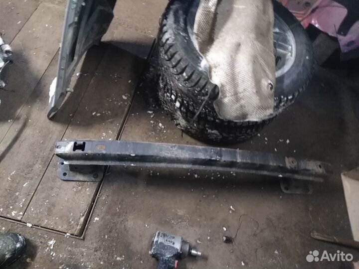 Ford focus 2 задний усилитель бампера