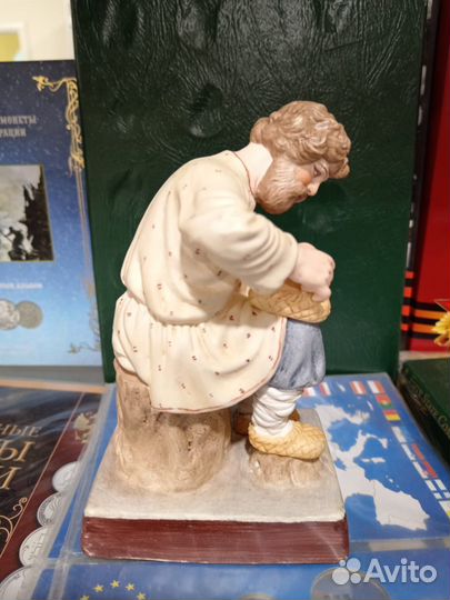 Фарфоровые статуэтки фигурки