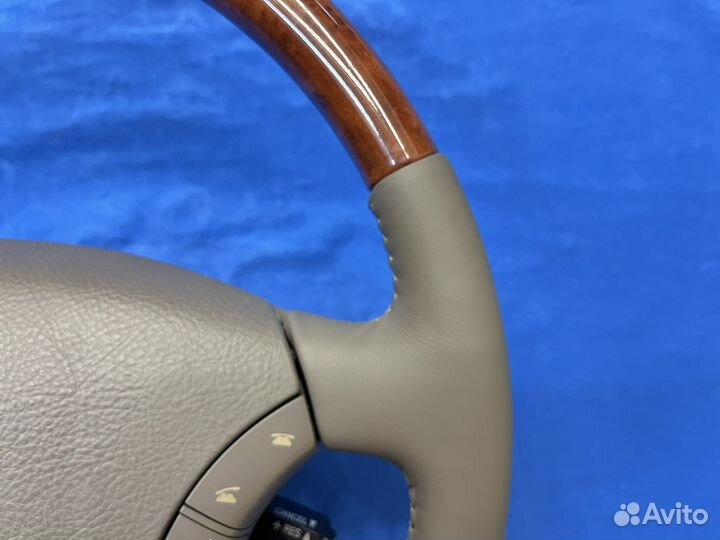 Оригинальный руль с подогревом Toyota Prado 120