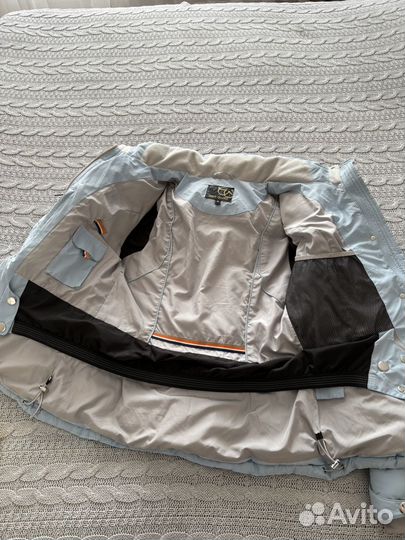 Горнолыжная куртка женская