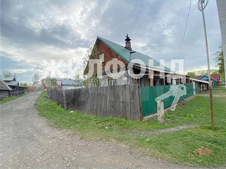 Дом 52 м² на участке 12 сот.