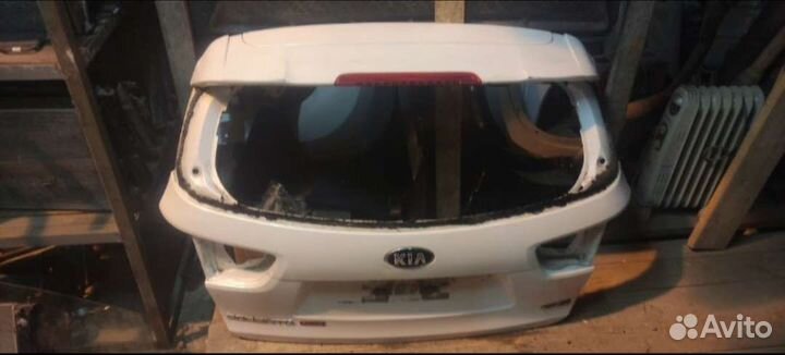 Kia Sorento prime дверь багажника