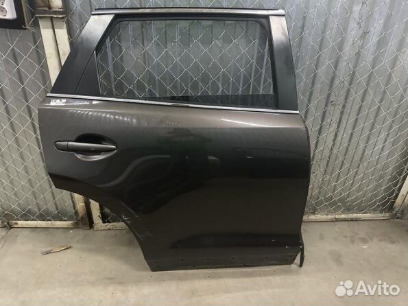 Задняя дверь Мазда сх-9