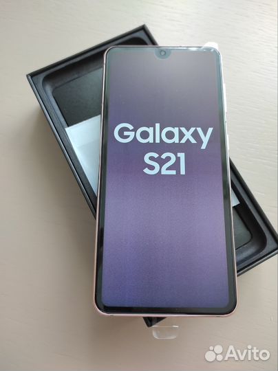 Samsung Galaxy S21, 8/256 ГБ