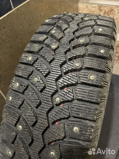 Bridgestone Blizzak Spike-01 195/65 R15 91T