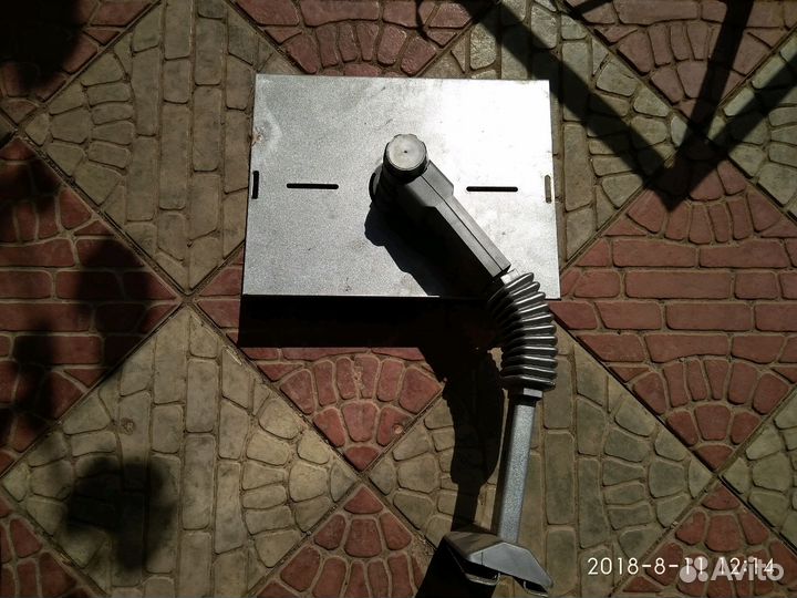 Навесная подставка под телевизор/микроволновку