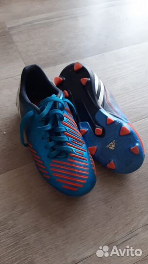 Футбольные бутсы