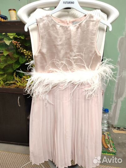 Нарядное платье для девочки